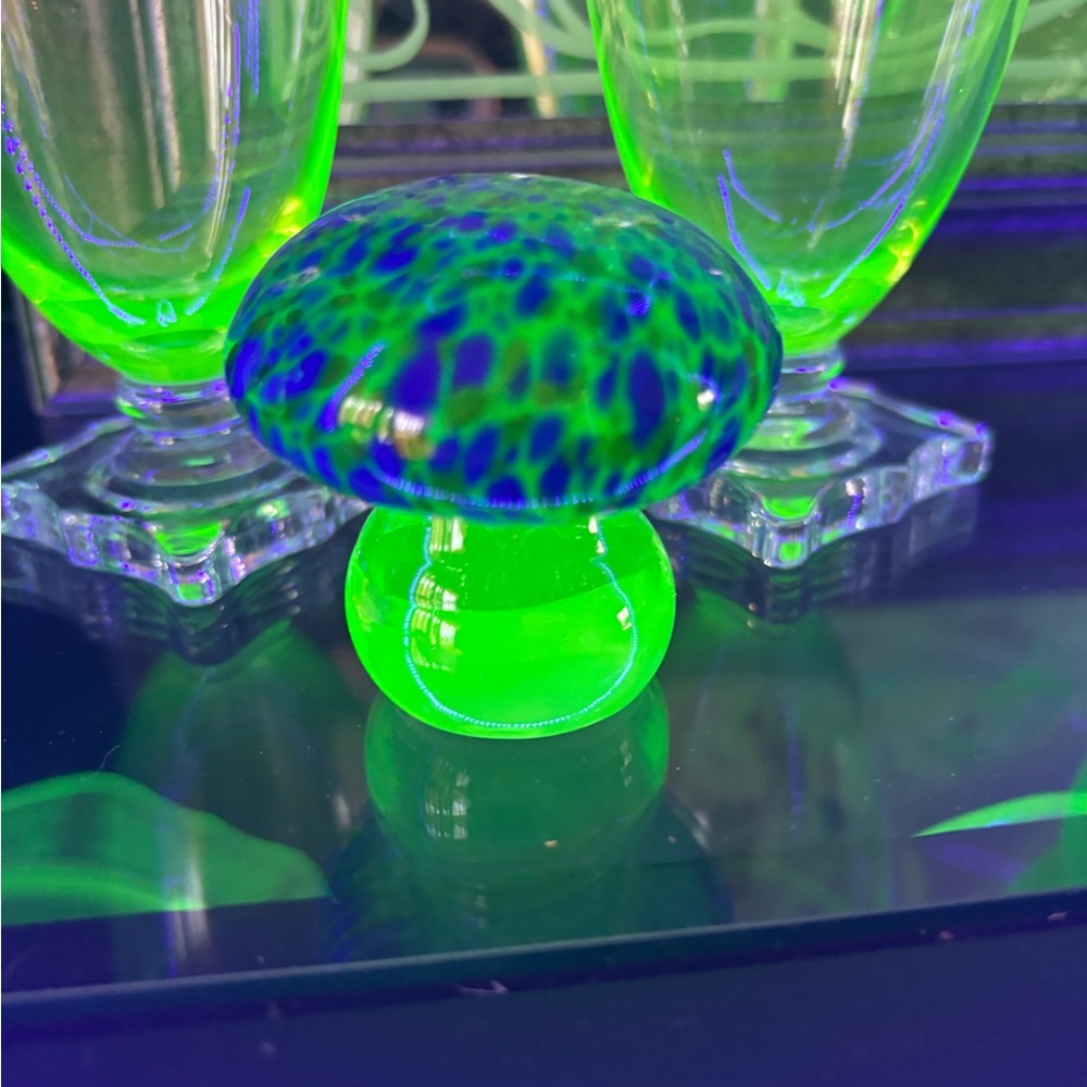 Uranium Glass Mushroom